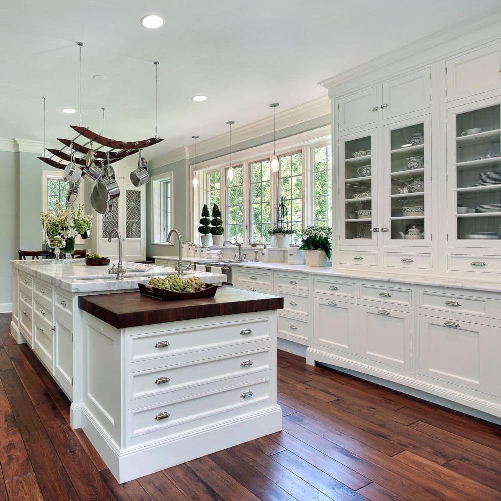 luxurious white bespoke kitchen cabinets
